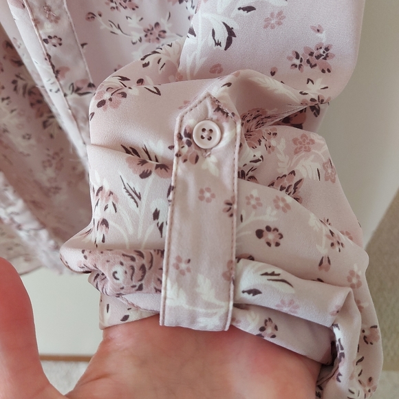 Kismet floral butten up blouse - Picture 4 of 6